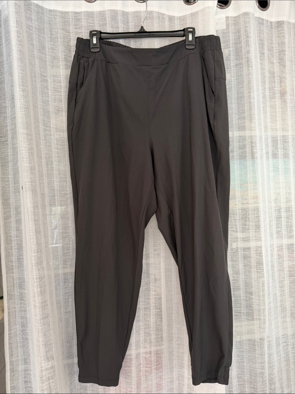 Cala Women's Black Elastic-Waist Track Pants